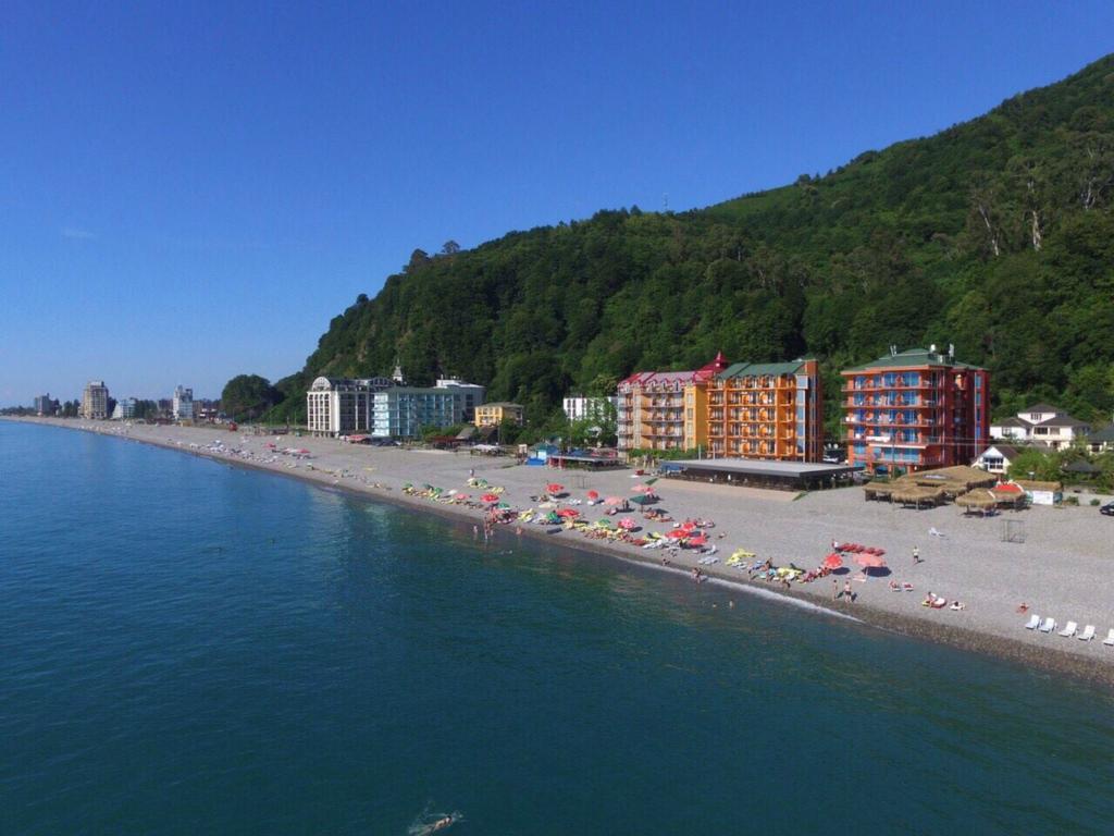 Hotel Lazuri In Kvariati Ngoại thất bức ảnh